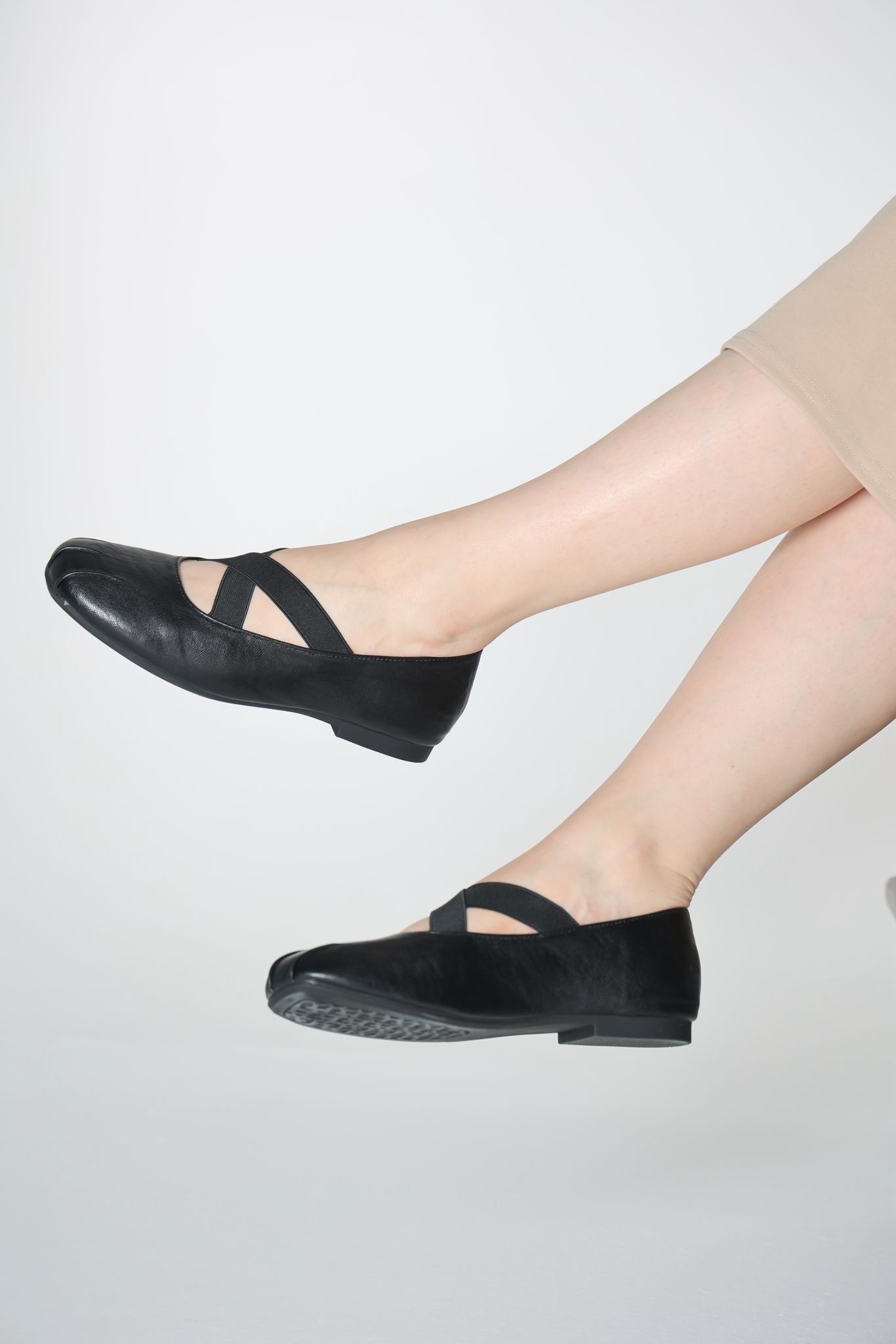 بالرينا باللون الاسود