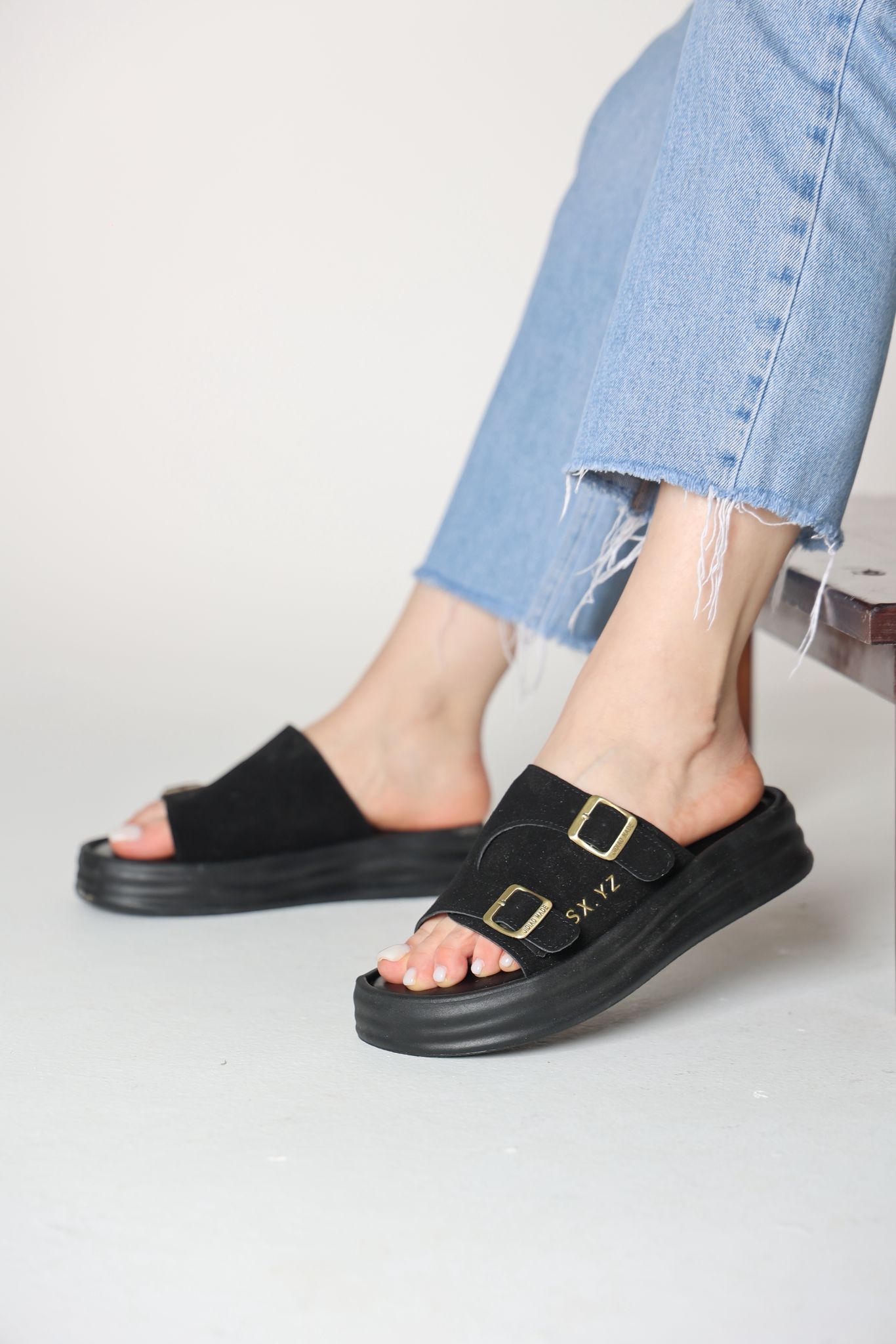 سليبر طبي باللون الاسود